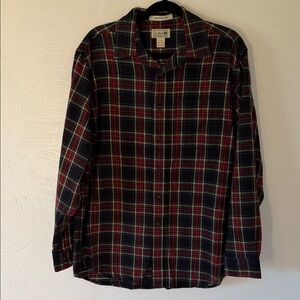 L.L. Bean Men's 100% Cotton Traditional Fit Flannel Shirt.  Size Medium.